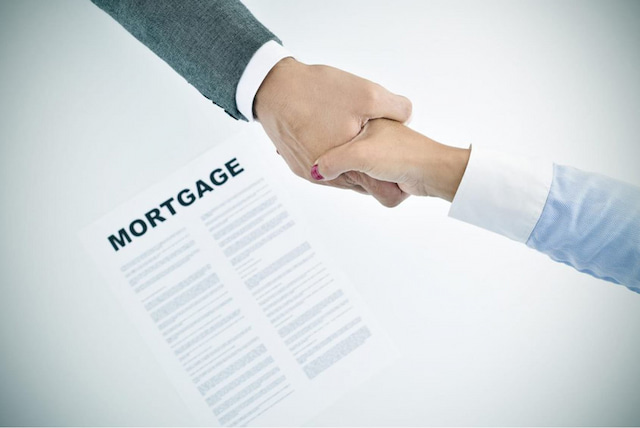 Mortgage-lenders-near-me-640x428